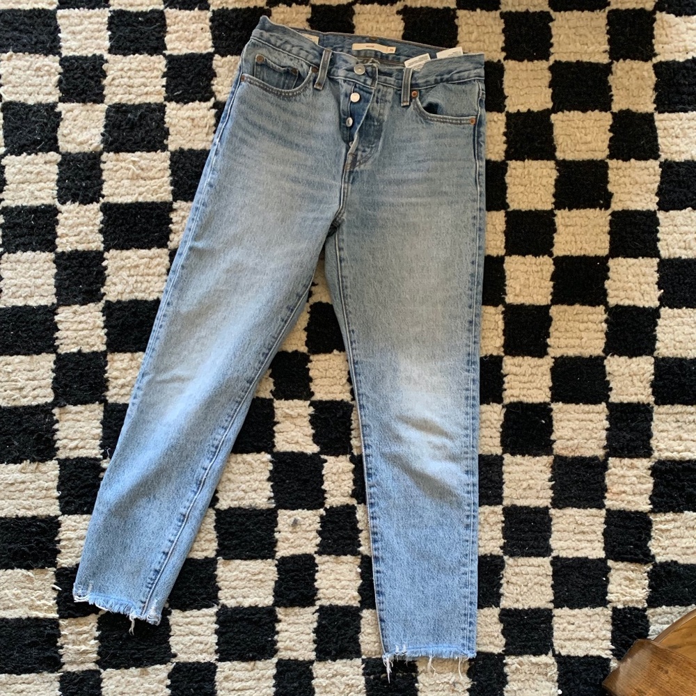 Levi's Wedgie Jeans - Shut Up Wash - Size 26